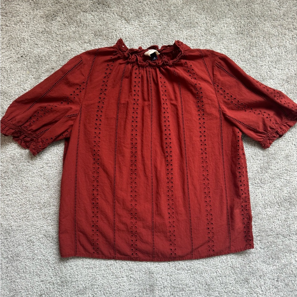 Universal Thread scarlett eyelet boho top (size medium)